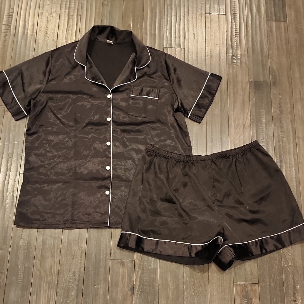 Satin Short Pajama Set with White Piping - Black
